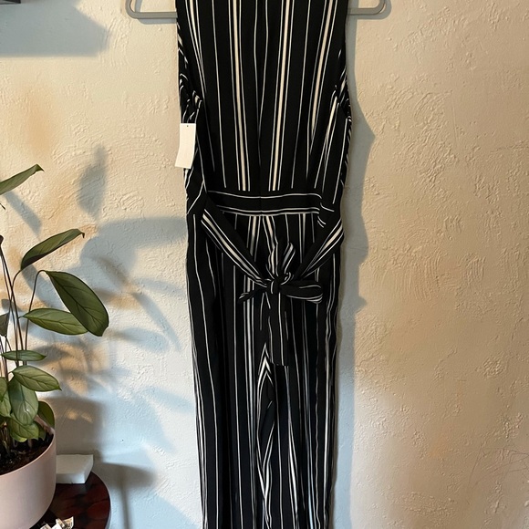 H&M Stripped Jumpsuit NWT - Picture 3 of 4